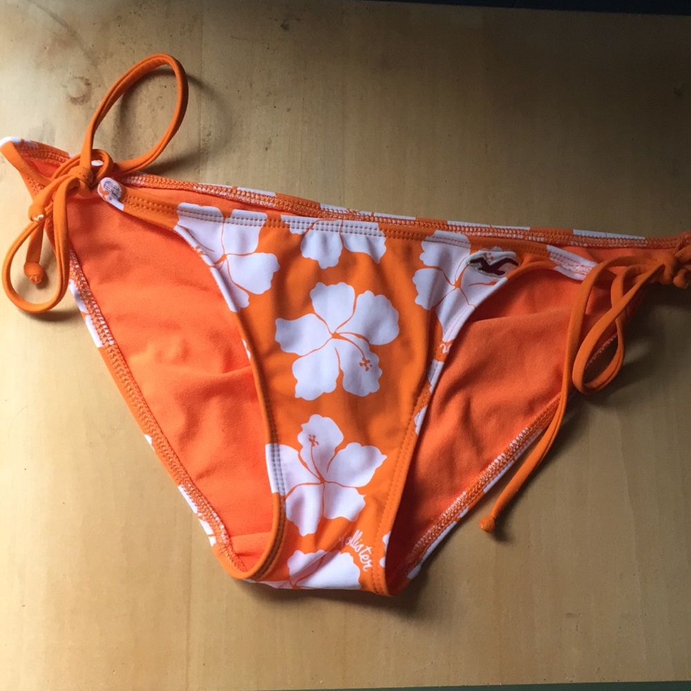 Hollister XS swim bottoms